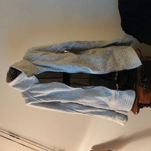 Thread Supply medium zipup mint condition